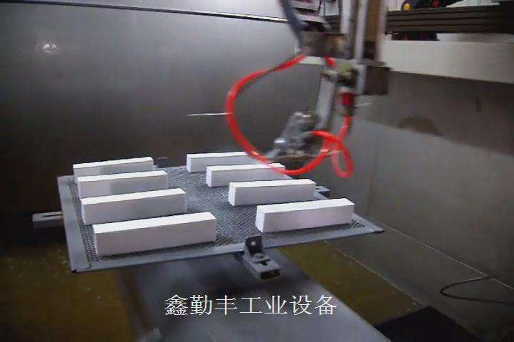 塑膠殼配件自動噴涂案例
